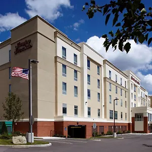 hampton-inn-suites-pittsburgh-airport-southsettlers-ridge.hotels-in-pittsburgh.com/