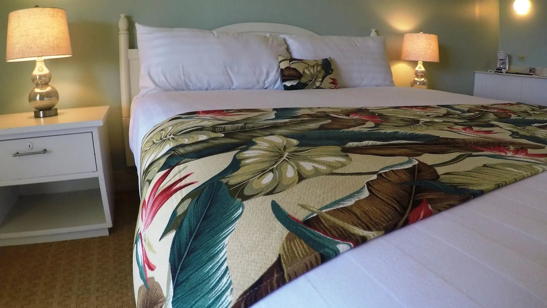 Kaanapali Ocean Inn Resort